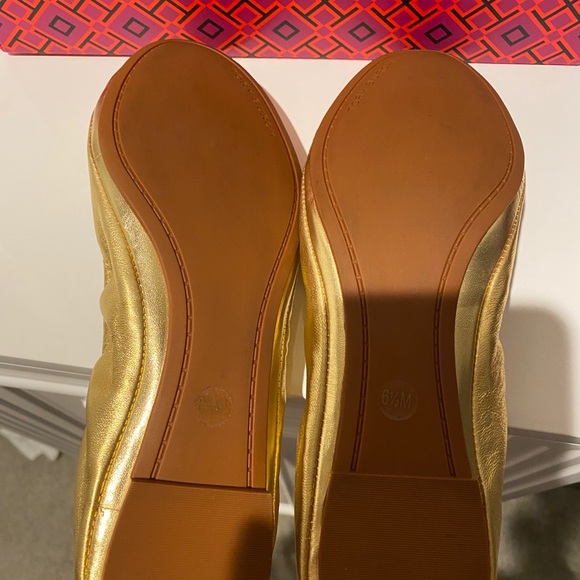 Tory Burch Eddie Ballet Flats - Picture 4 of 8